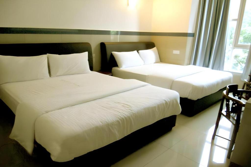Burmahtel Hotel George Town Exterior photo