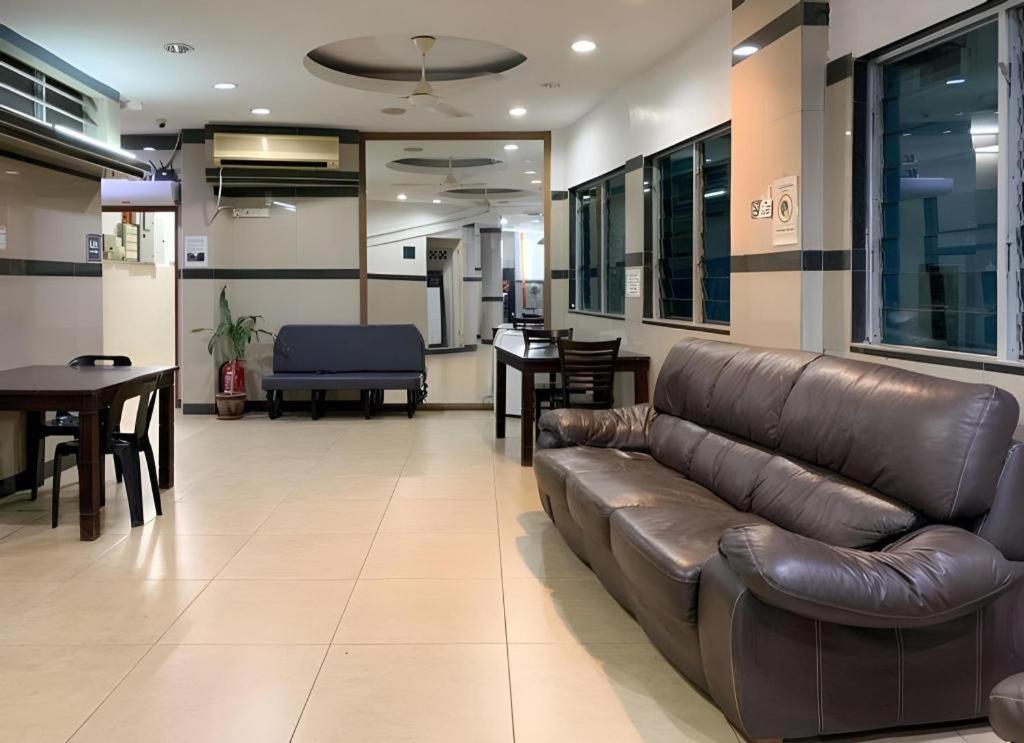 Burmahtel Hotel George Town Exterior photo