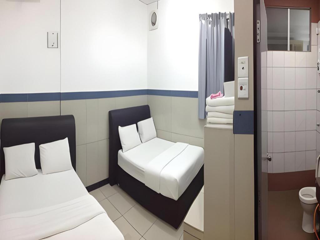 Burmahtel Hotel George Town Exterior photo
